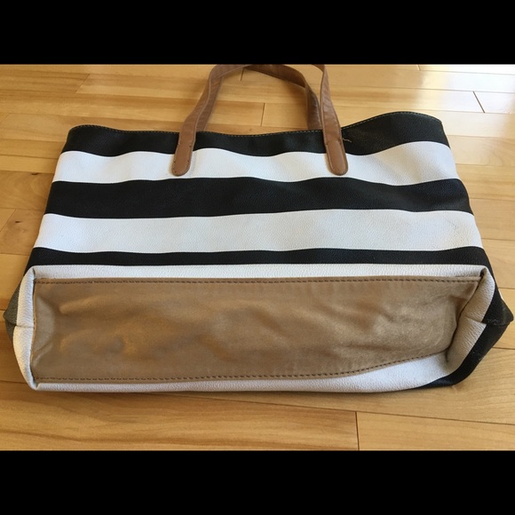 Kenneth Cole Reaction Tote - Picture 5 of 12